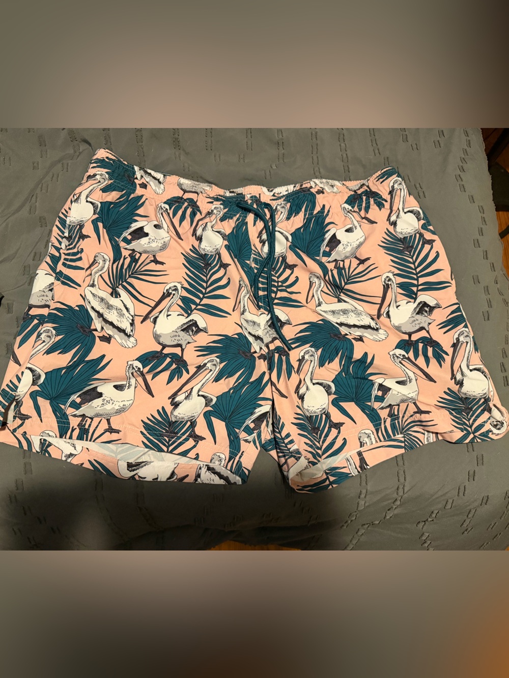 Men's Pink Pelican-Print Drawstring Swim Shorts